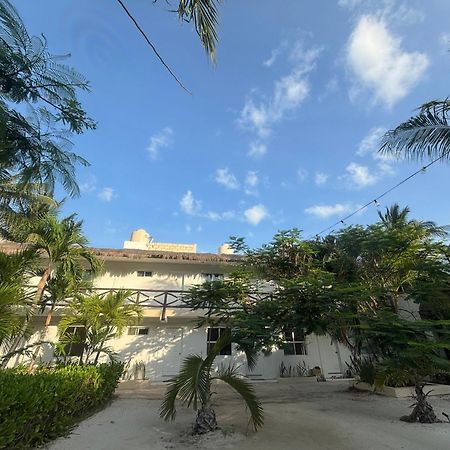 La Diosa Kali Beach Front Hotel 홀박스아일랜드 외부 사진