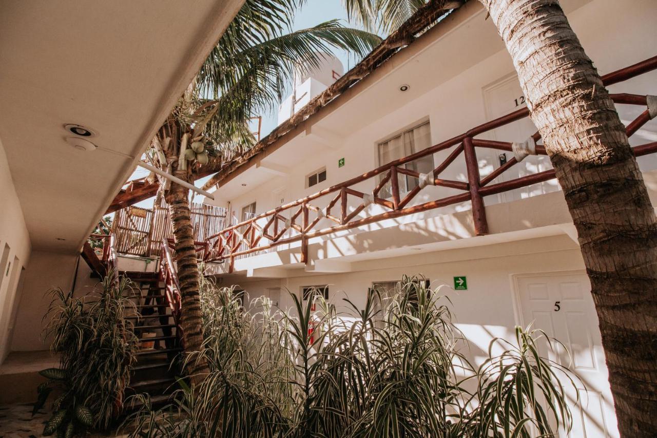 La Diosa Kali Beach Front Hotel 홀박스아일랜드 외부 사진