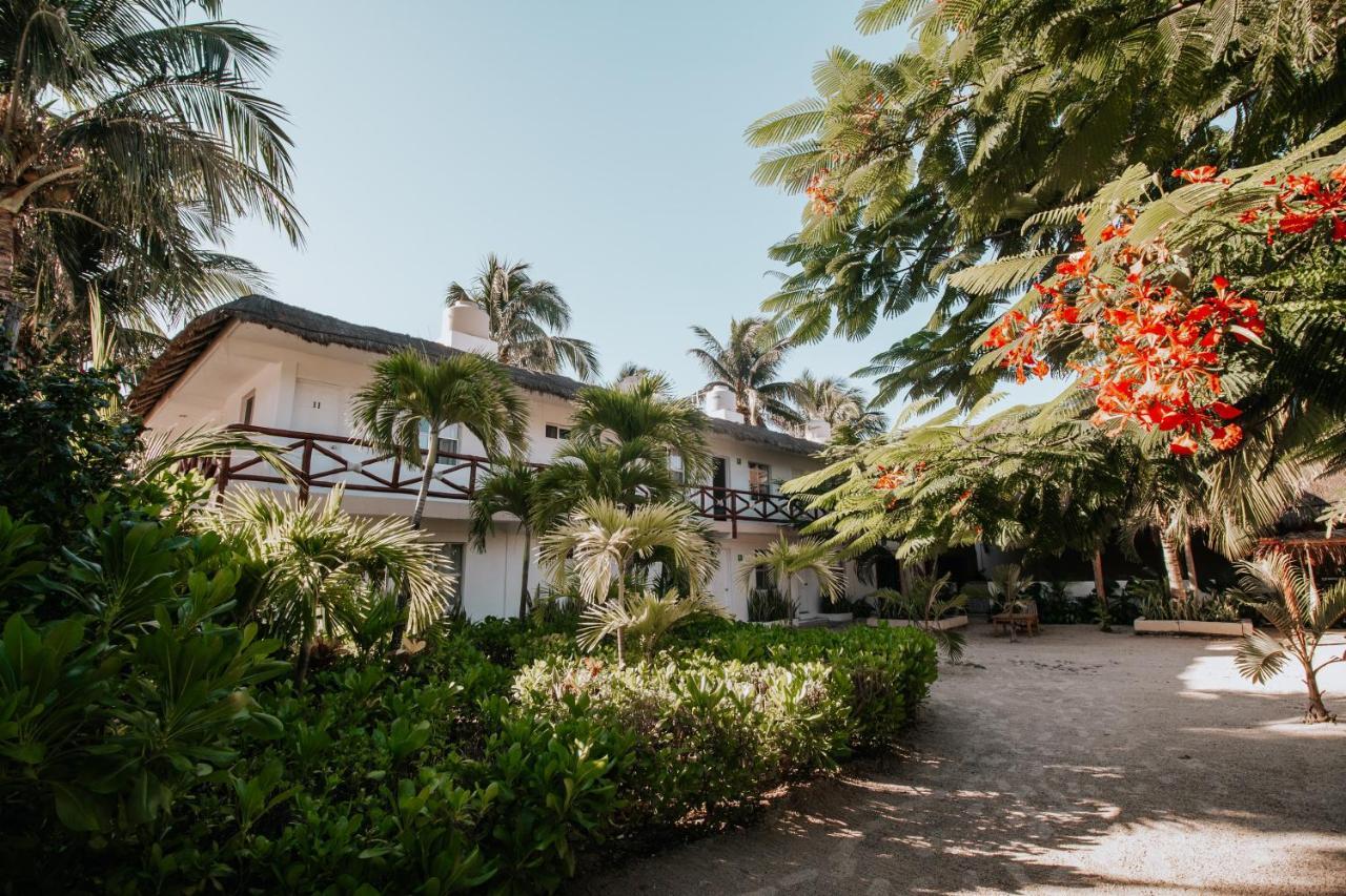 La Diosa Kali Beach Front Hotel 홀박스아일랜드 외부 사진