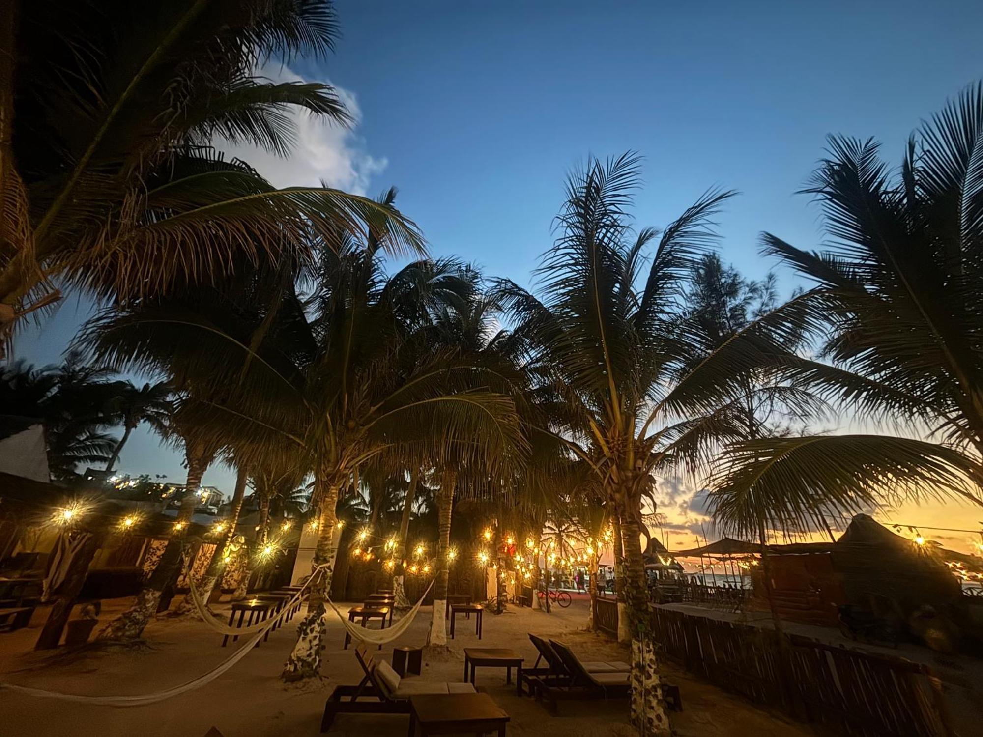 La Diosa Kali Beach Front Hotel 홀박스아일랜드 외부 사진