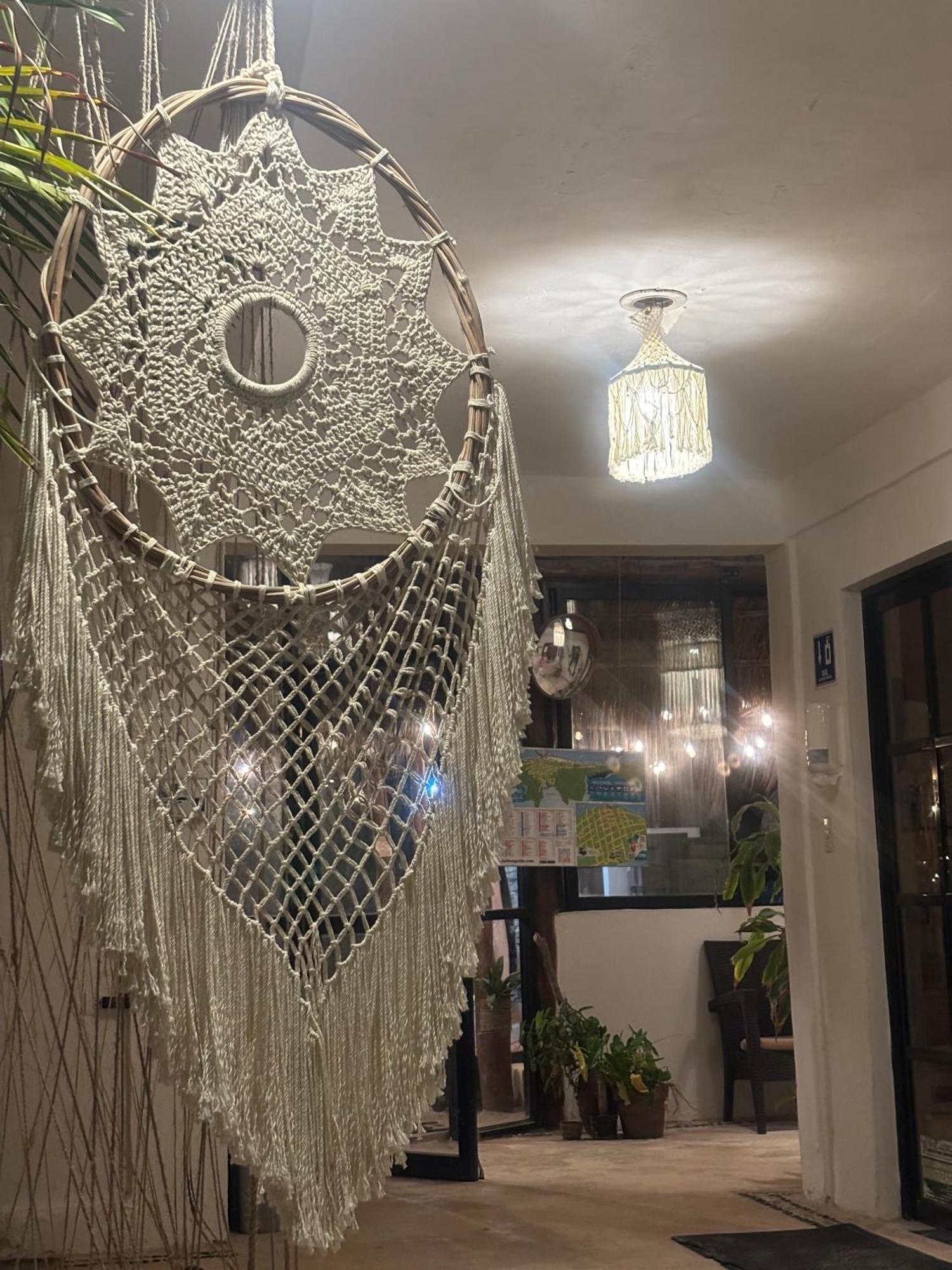 La Diosa Kali Beach Front Hotel 홀박스아일랜드 외부 사진